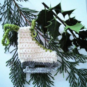 Free Crochet Pattern Christmas Iceskate Bauble