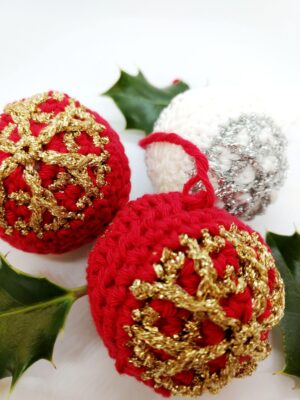 Quick crochet Christmas ornamet - free crochet pattern - Crochet Cloudberry