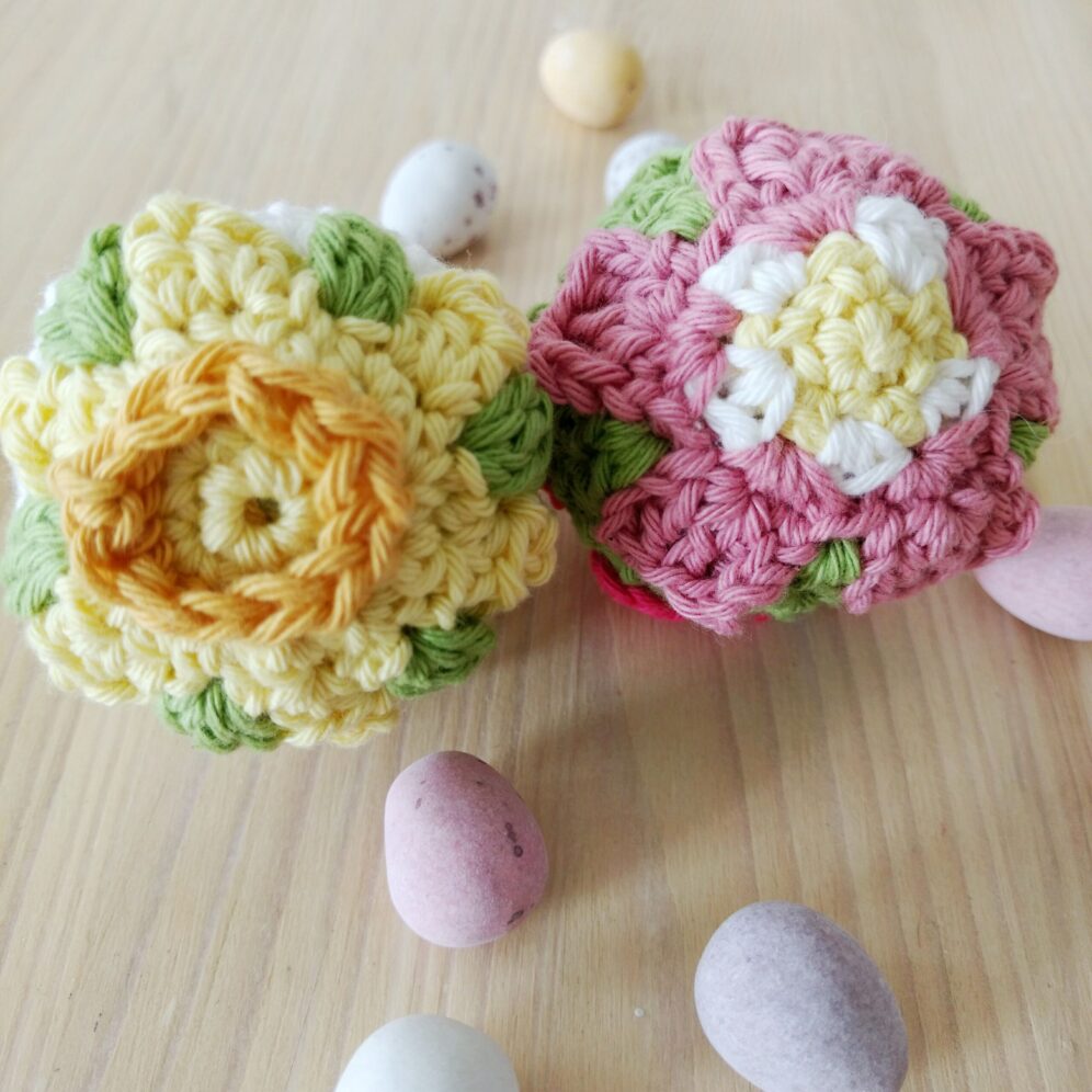 Primrose Easter Tree Bauble - Free Crochet Pattern - Crochet Cloudberry