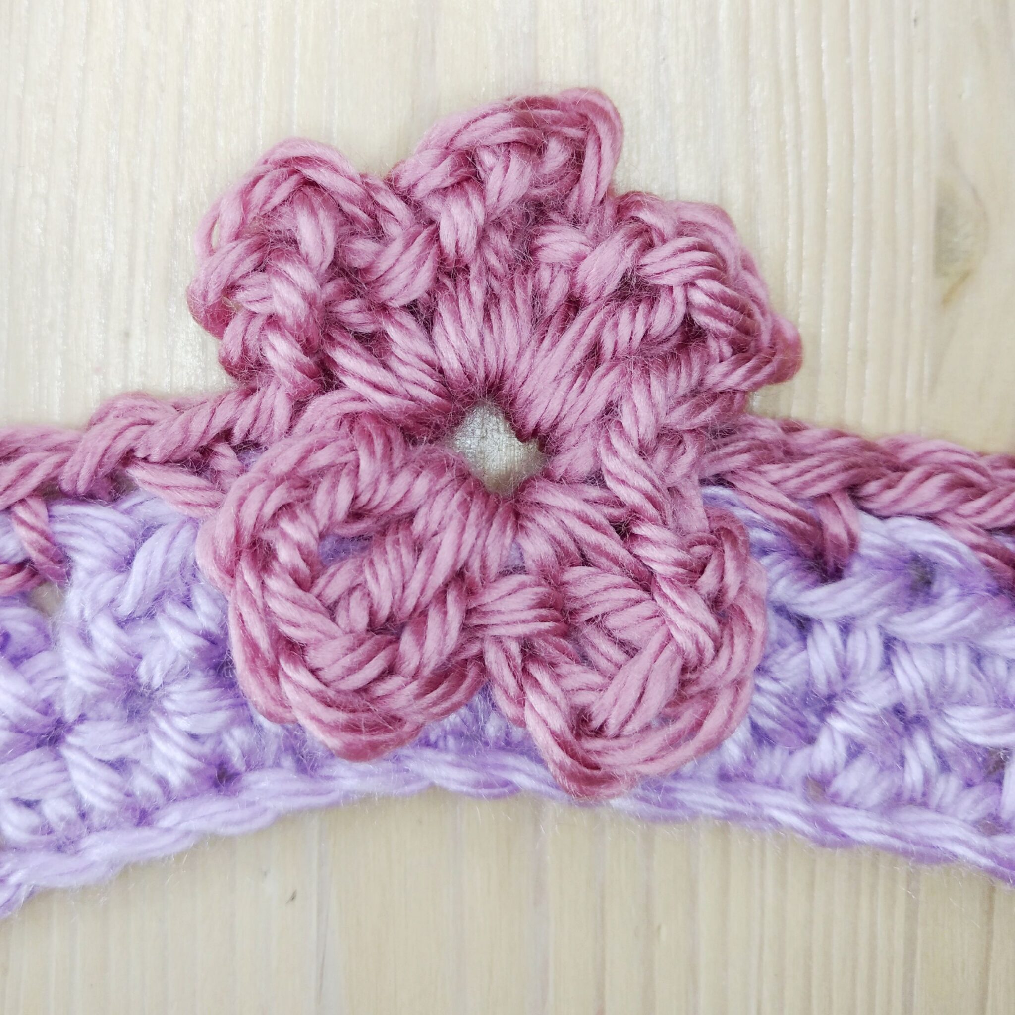 Blossom Stitch in A Row – Crochet Tutorial – Crochet Cloudberry