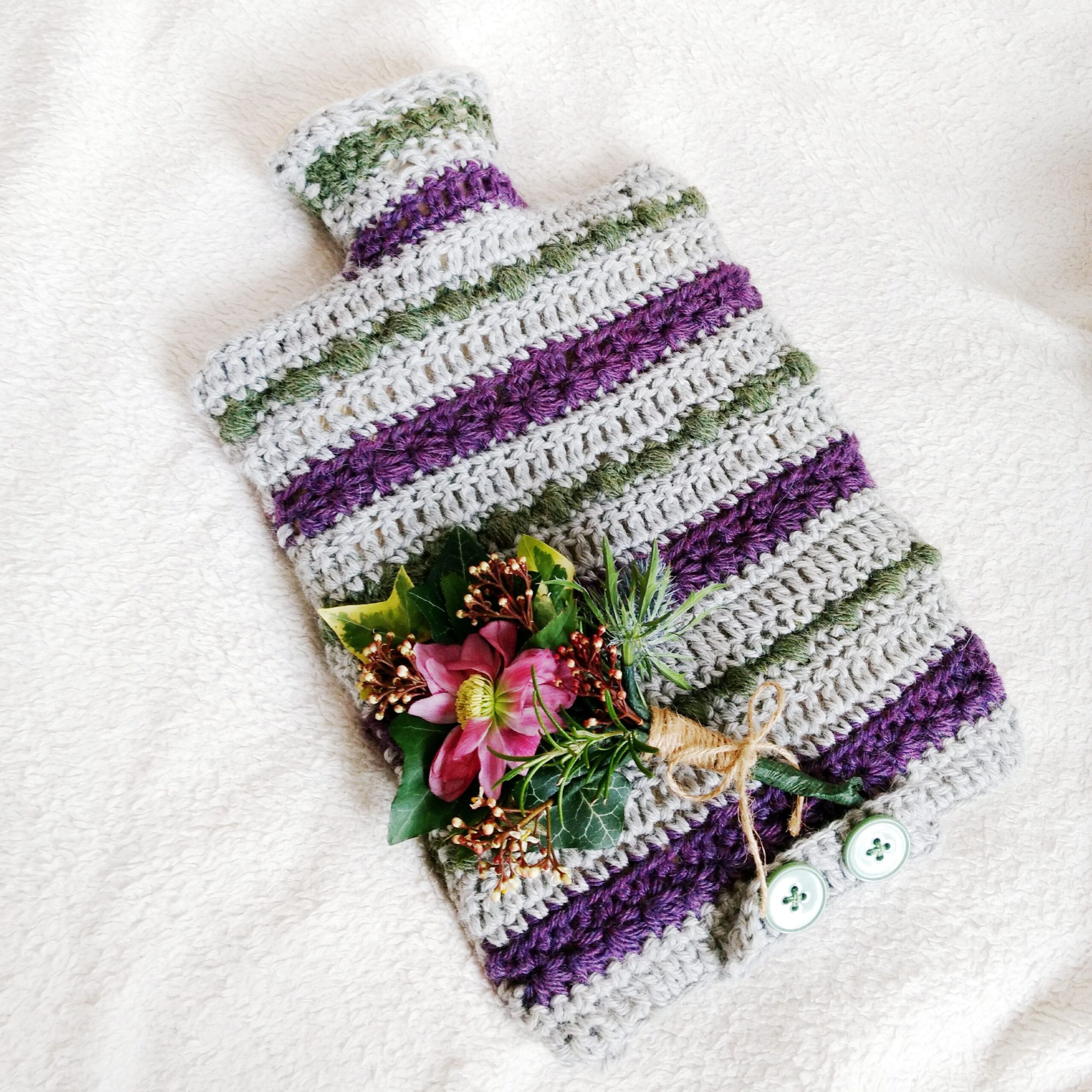 Crochet Hot Water bottle cover - Free crochet pattern - crochet cloudberry